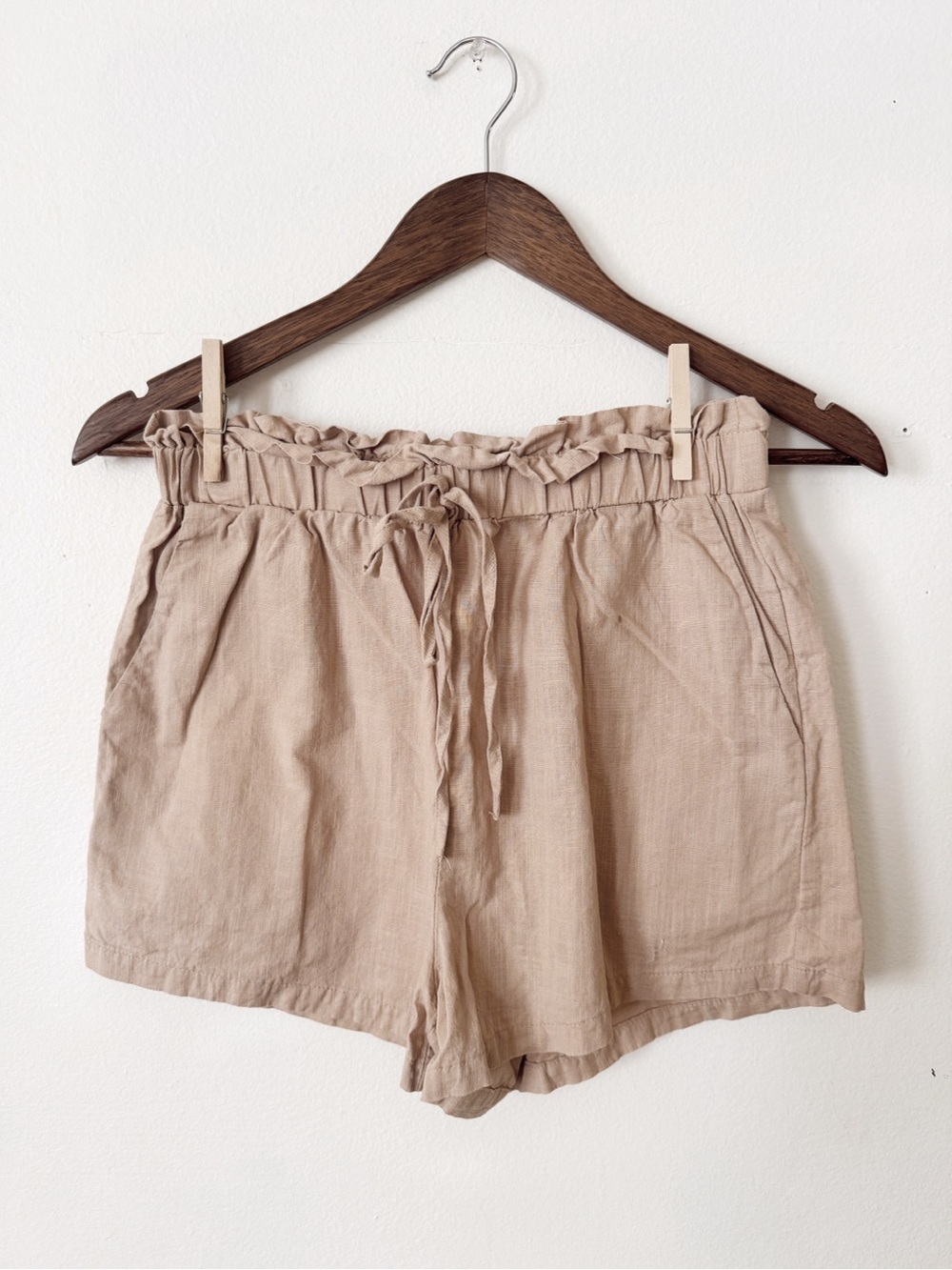SHEIN Paperbag High Waist Linen-Blend Shorts - Beige small